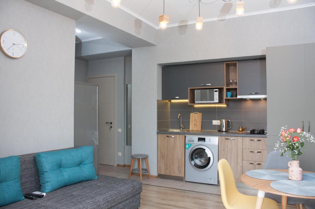 Like Apartment Tbilisi ภายนอก รูปภาพ